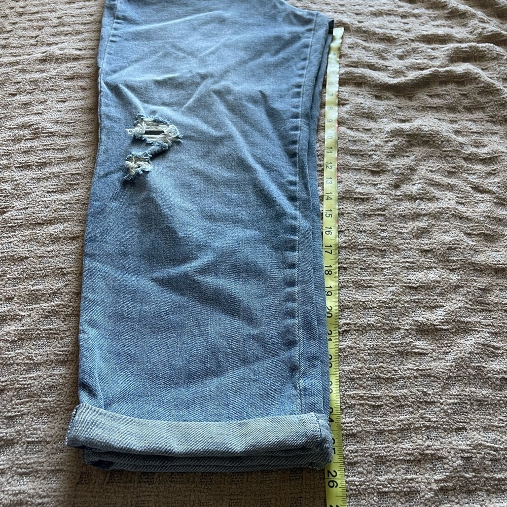 Gloria Vanderbilt NWT Boyfriend Jean distressed light wash jeans - Picture 14 of 14